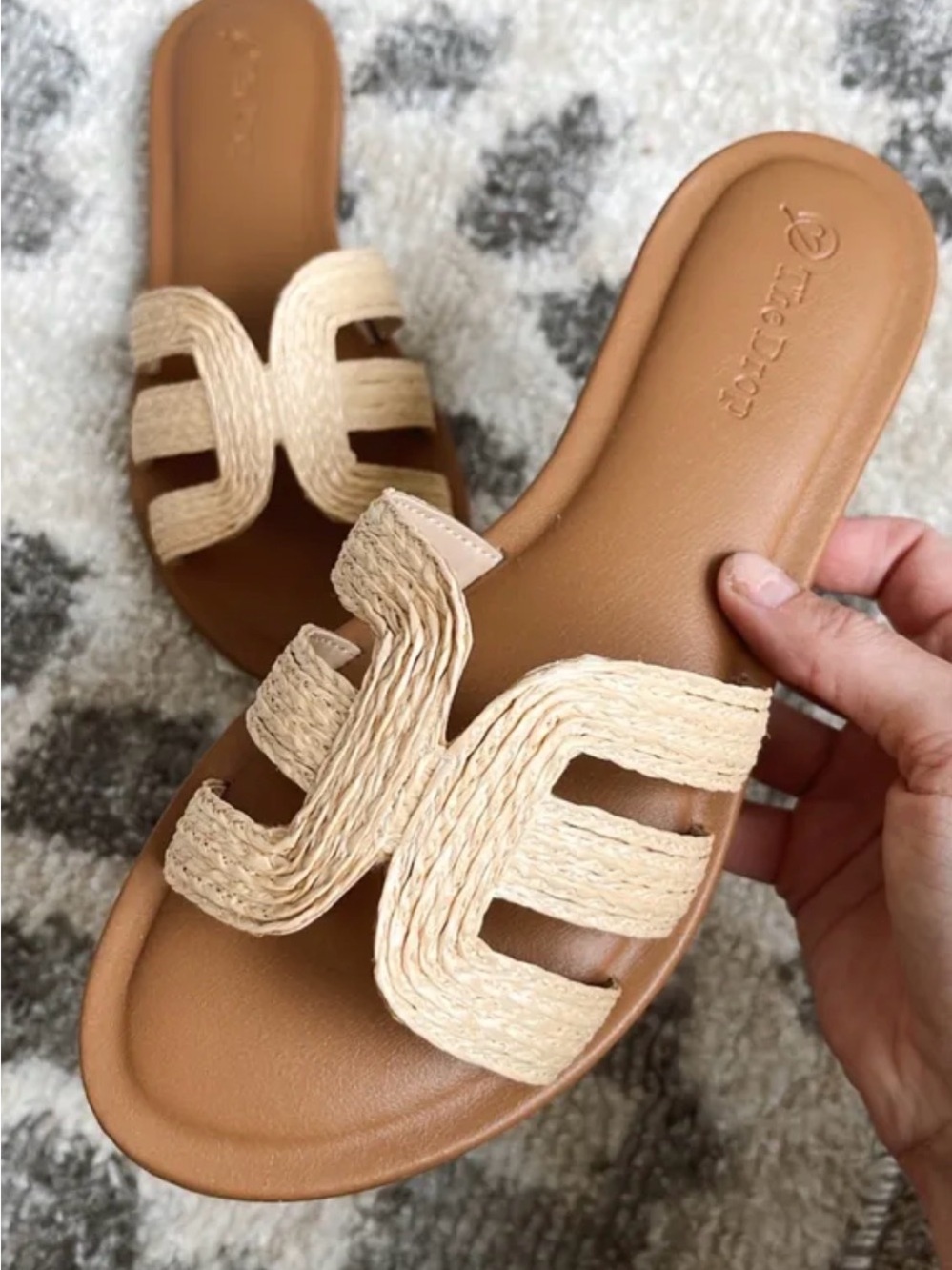 Amazon The Drop Raffia Monikah Slide Sandals